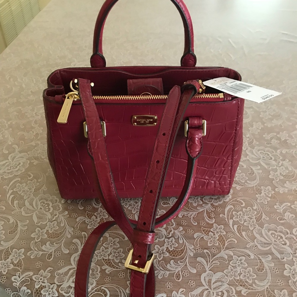 Brand new with tags Michael Kors Kellen. - Picture 4 of 8